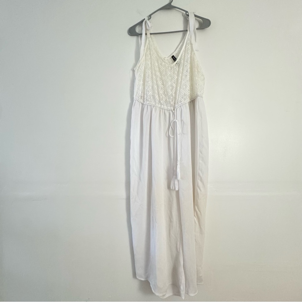 Torrid White Sleeveless Jumpsuit